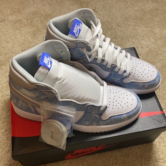 Jordan 1’s High OG (Brand New) 3 Pairs Available main image 6